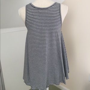 Ladies flowy tank top